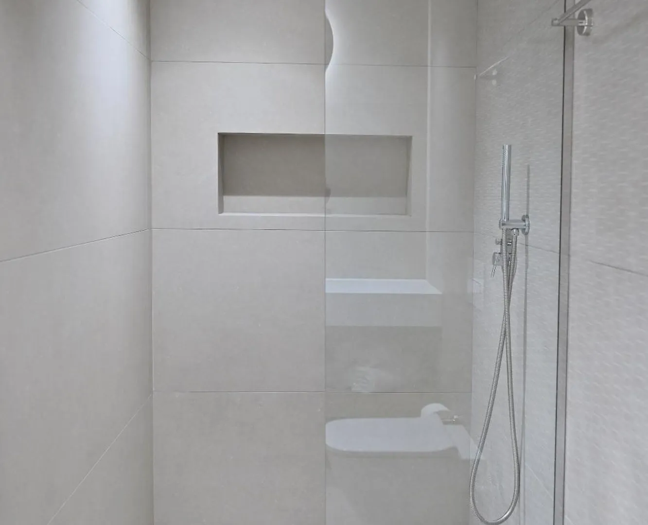 Muze Hotel Ksamil 4*,